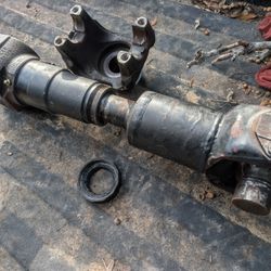 Heavy Duty Semi Truck Driveshaft Mack Kenworth Peterbilt Volvo Freightliner 