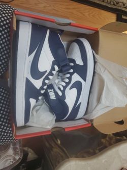 women nike's Shoe For Women Size 4.5