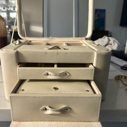 Leather Jewelry box