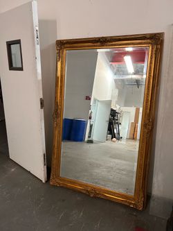 Lg vintage mirror