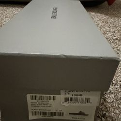 Balenciaga Black/White Paris Sz37C