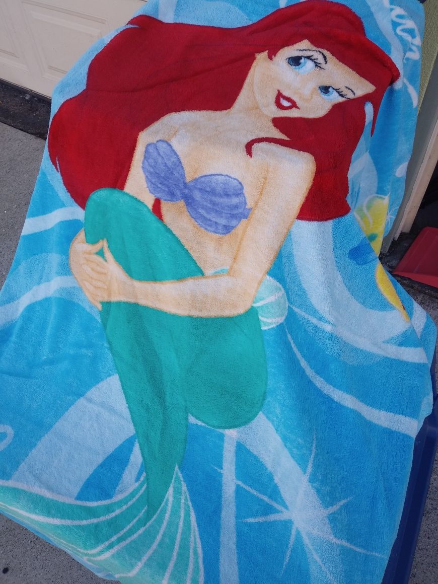 Ariel blanket