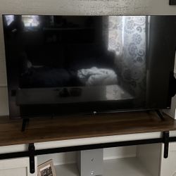43 In TCL Roku Tv 