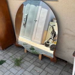 Large Round Heavy Duty Mirror For Waterfall Style Vanity