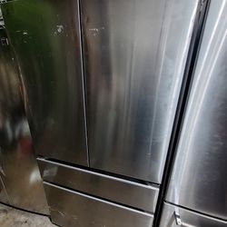 Samsung Refrigerator Good Conditions 4 Months Warranty Delivery Aviable