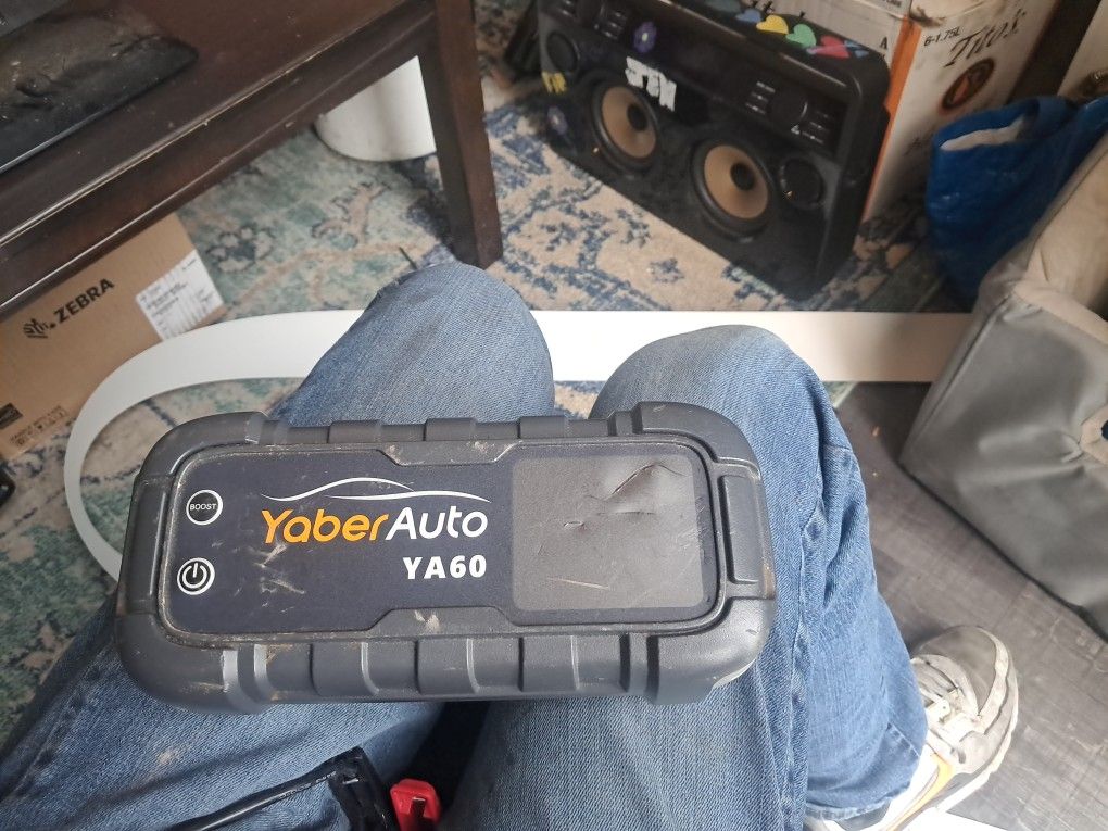Yaber Auto Jump Box 28,800mAh. 99.16Wh