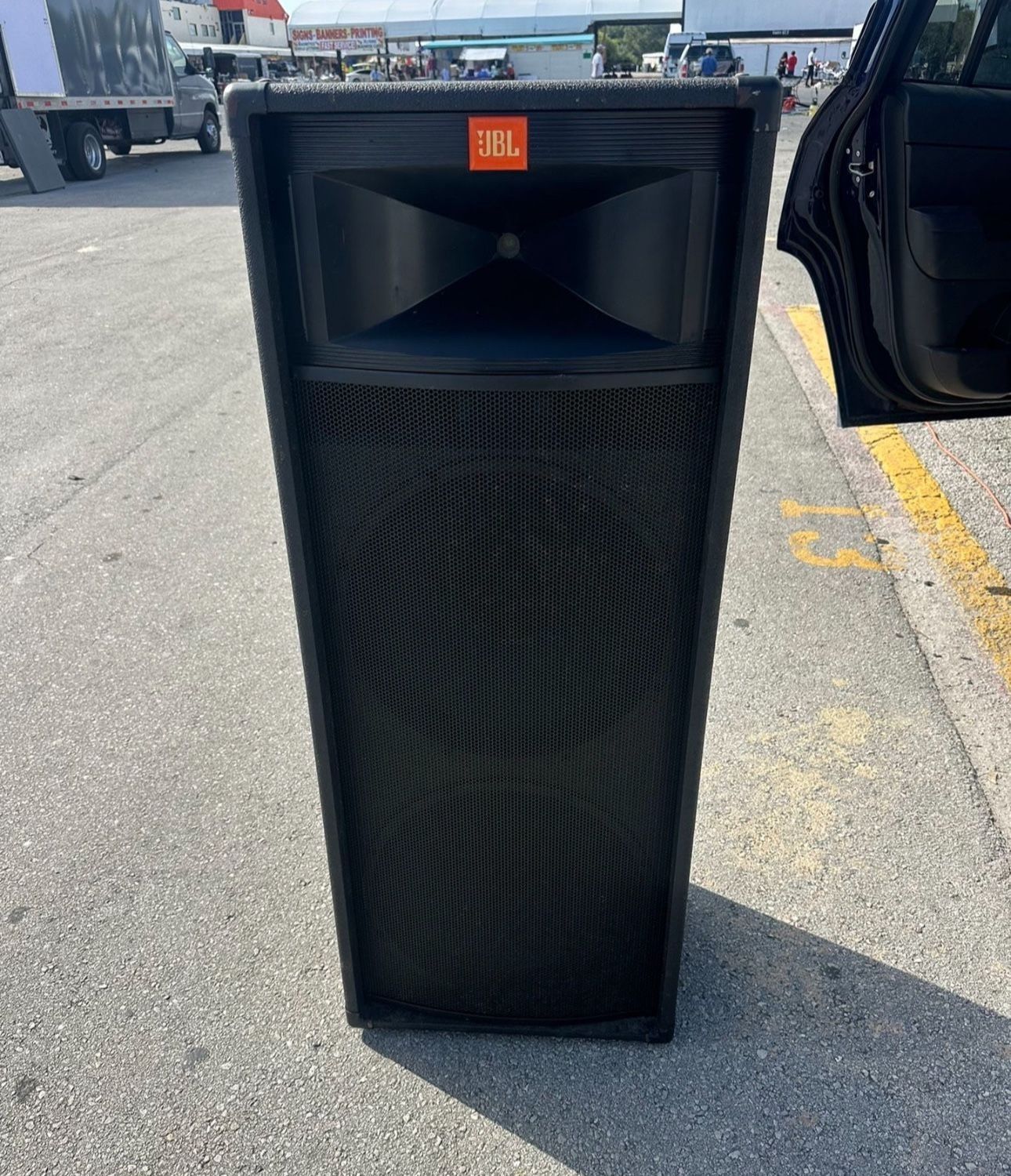 JBL TR225 passive PA speaker (Two 15” Woofers)