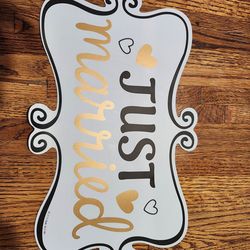 Wedding magnet for car