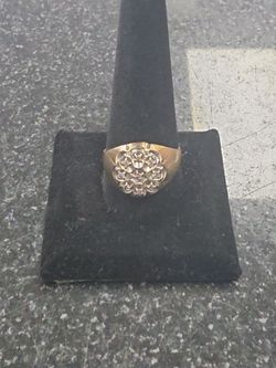 10kt YG Diamond Ring. SIZE 12. TDW: .09ct ASK FOR RYAN.