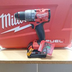 Milwaukee 1/2" Hammer Drill/Driver 