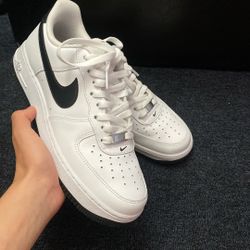 White And Black Air Force 1 