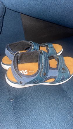SAS Embark-W Neptune 3740-909 size 9M
