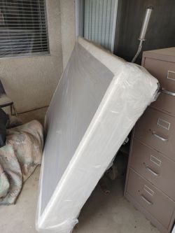 Full size box spring