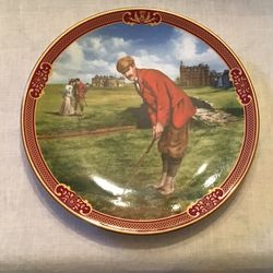 Royal Worcester Golfing Collection “THE CLUBHOUSE” Plate by Melvin Buckley - Compare @$50+