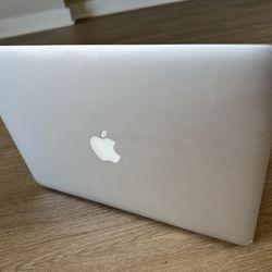 2013 Apple MacBook Air 13.3inch, 14GHz dual 