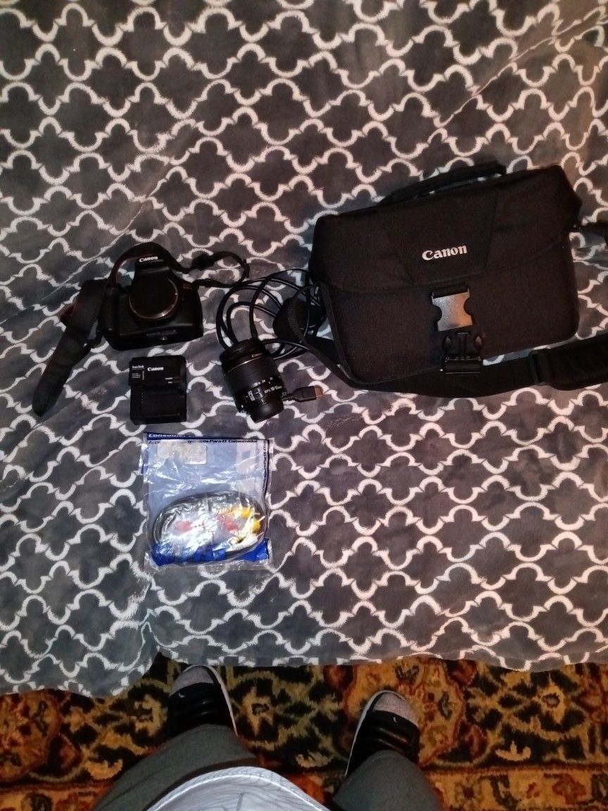 Canon EOS Rebel T6 EOS 1300D Digital Camera Plus Video Encludes Everything U See!!!