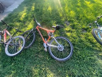 Diamondback Mountain Bike Orange