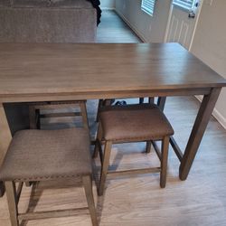 Dining Table And Chairs 