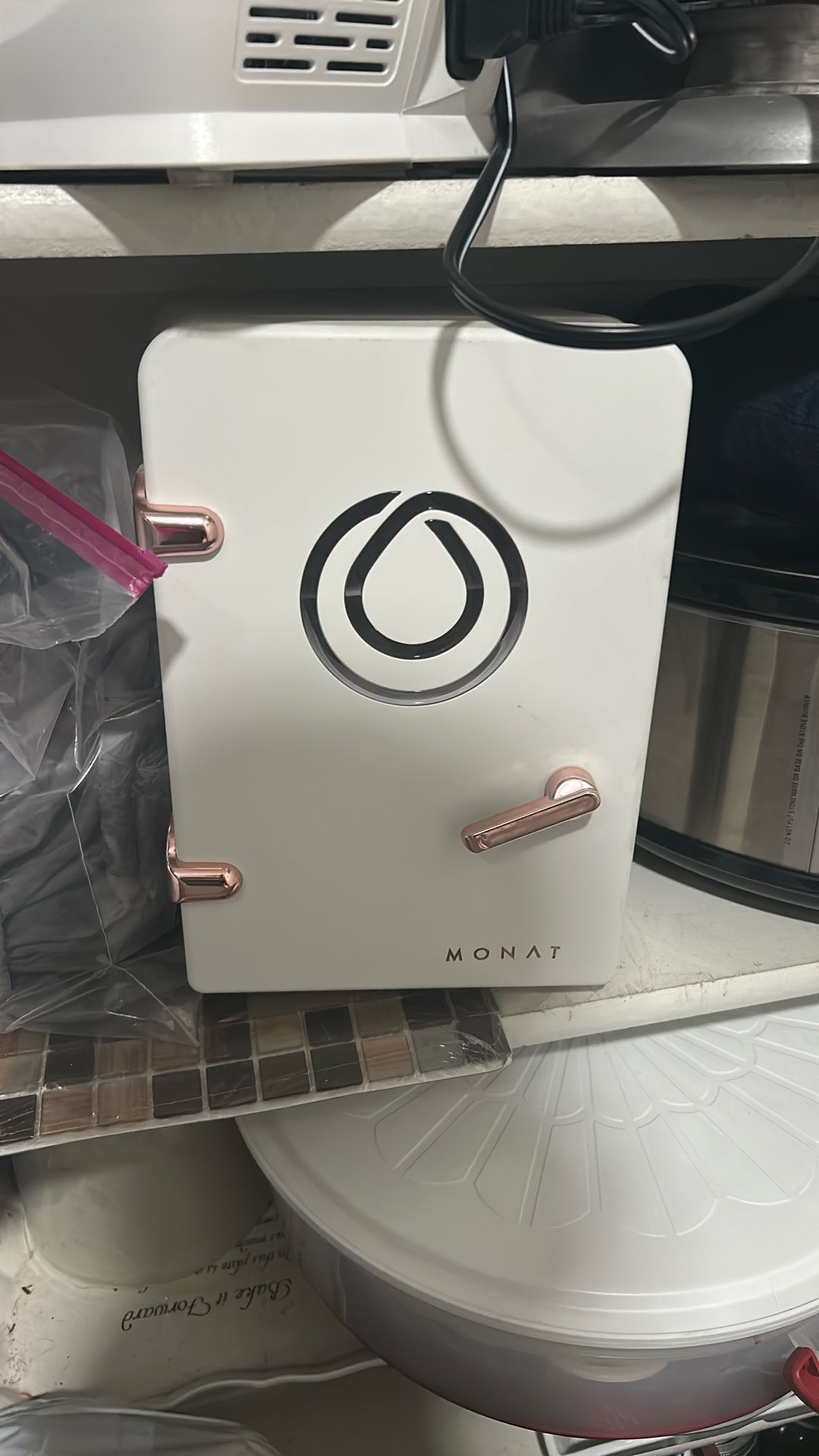 Monat Beauty Keeper Mini Fridges