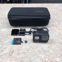 GoPro 8 Black With Case/1 Battery/64GB MicroSD 