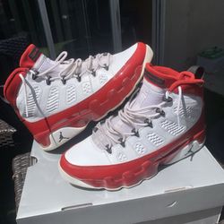 Jordan 9 Gym Red