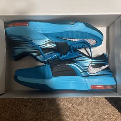KD VII SIZE 13 Like New