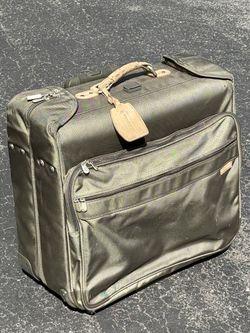 Briggs & Riley Baseline Wardrobe Rolling Garment Bag, signature Olive Green Ballistic Nylon