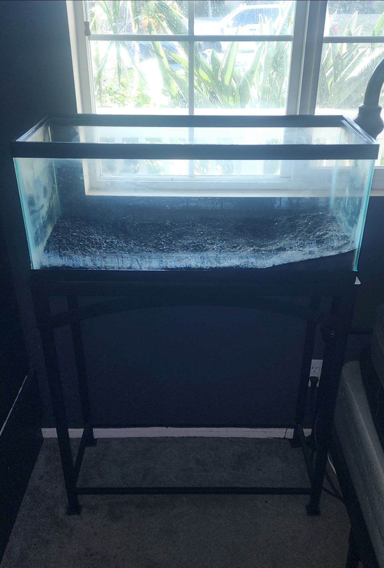 20 Gal Fishtank Aquarium with Stand