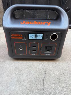 Jackery Explorer 240