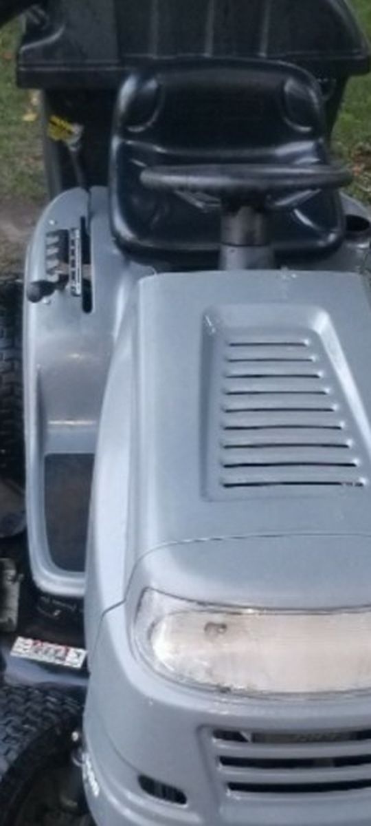 FREE DELIVERY- Craftsman Riding Mower