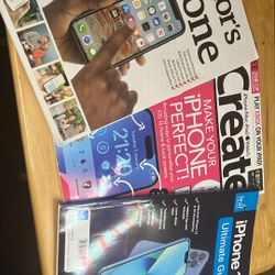 The Lite-Brite Ultimate Classic with Pegs is a classic toy from the brand Lite Brite, suitable for children aged 4 to 15 years. It is designed for the