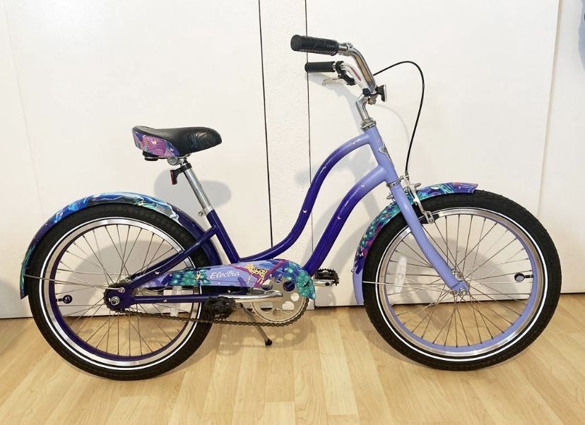 Enchanted pose jungle bike