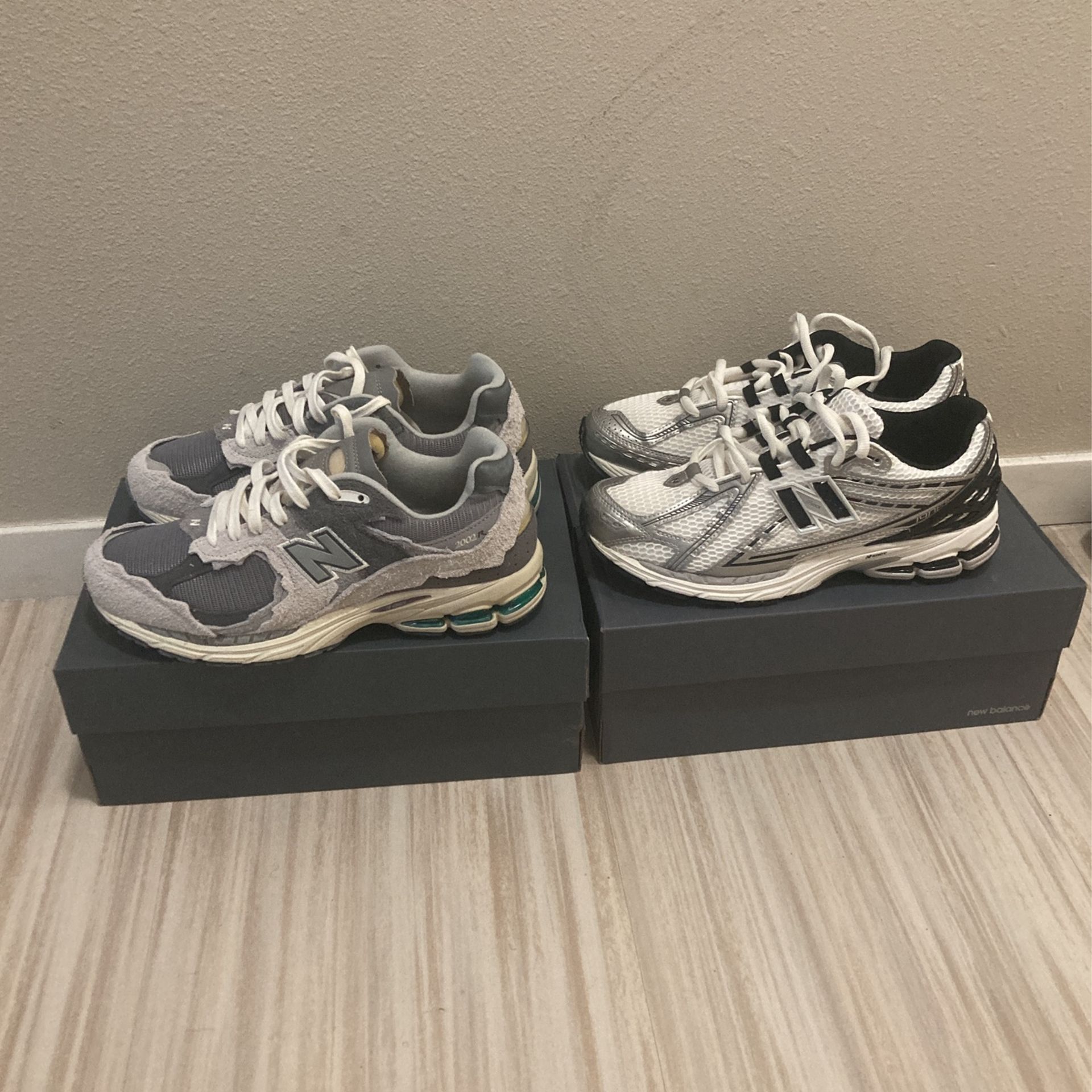 New Balance Size 10.5 (both)
