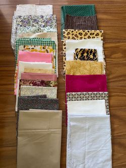 Cotton Fabric Scraps Lot – 20+ Pieces