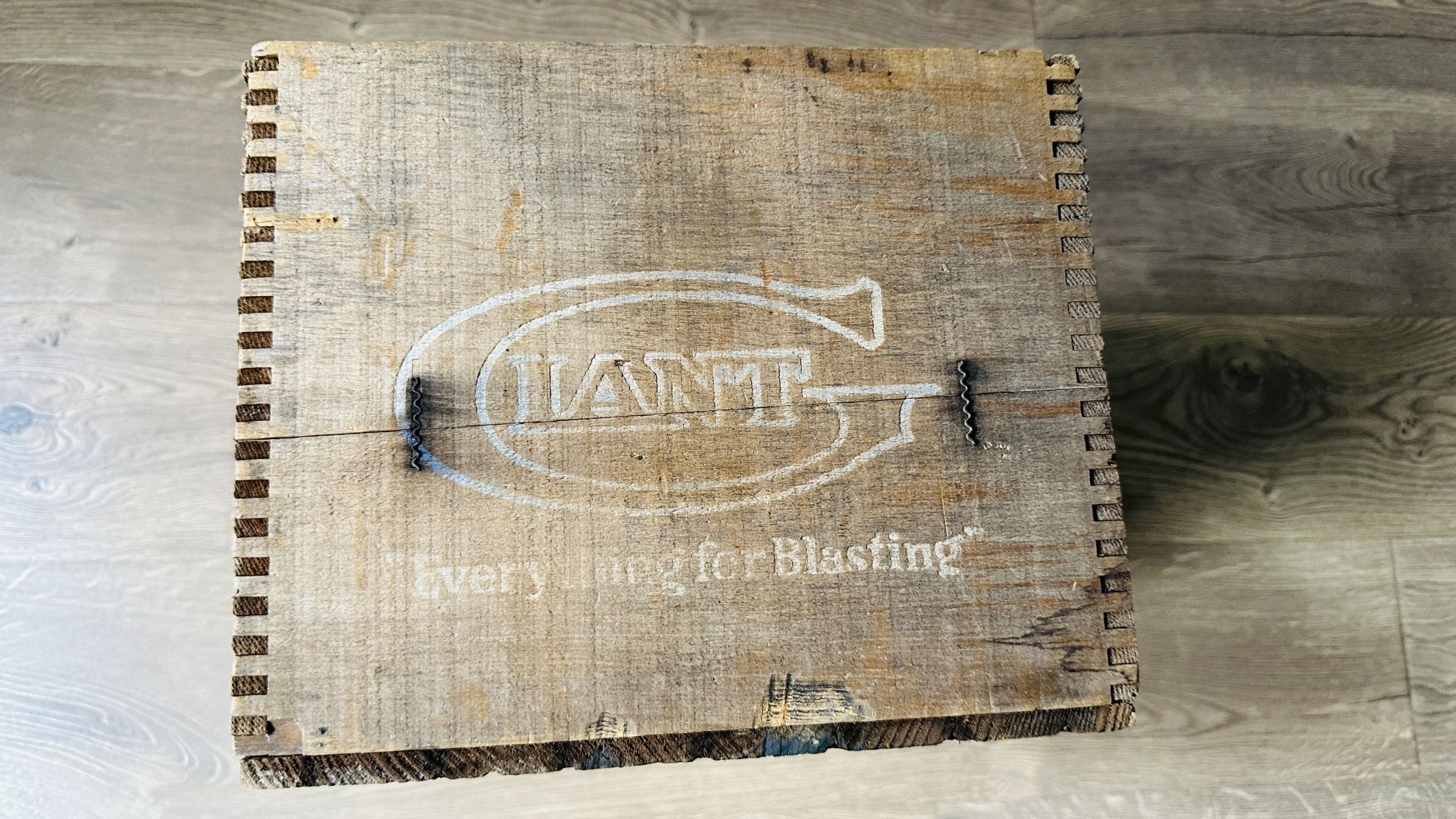 1940S ATLAS POWDER COMPANY, WOOD SHIPPING CRATE, DYNAMITE CRATE