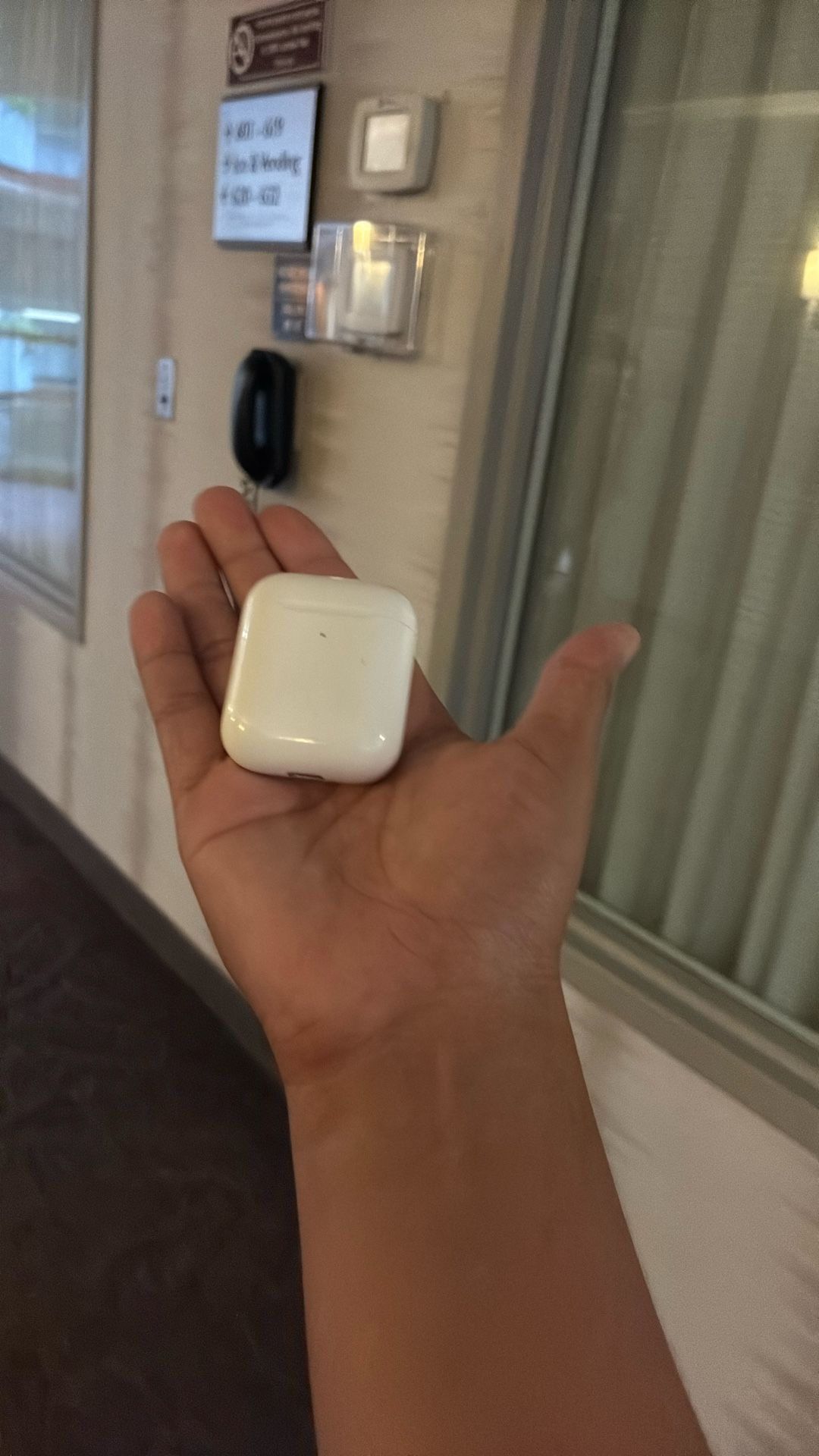 AirPods