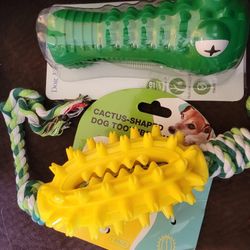 NEW DOG TOOTH BRUSH CHEW TOYS. MADE PERFECT TO GET IN BETWEEN TEETH WHERE PLAQUE  IS. DISHWASHER SAFE FOR CLEANING. PRICE IS CHOICE
