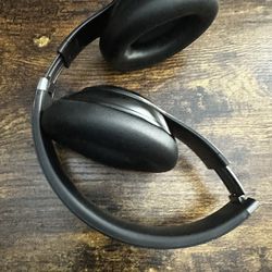 Beats Studio Pro - Wireless Noise Cancelling Over-the-Ear Headphones - Black W/ Apple Care 