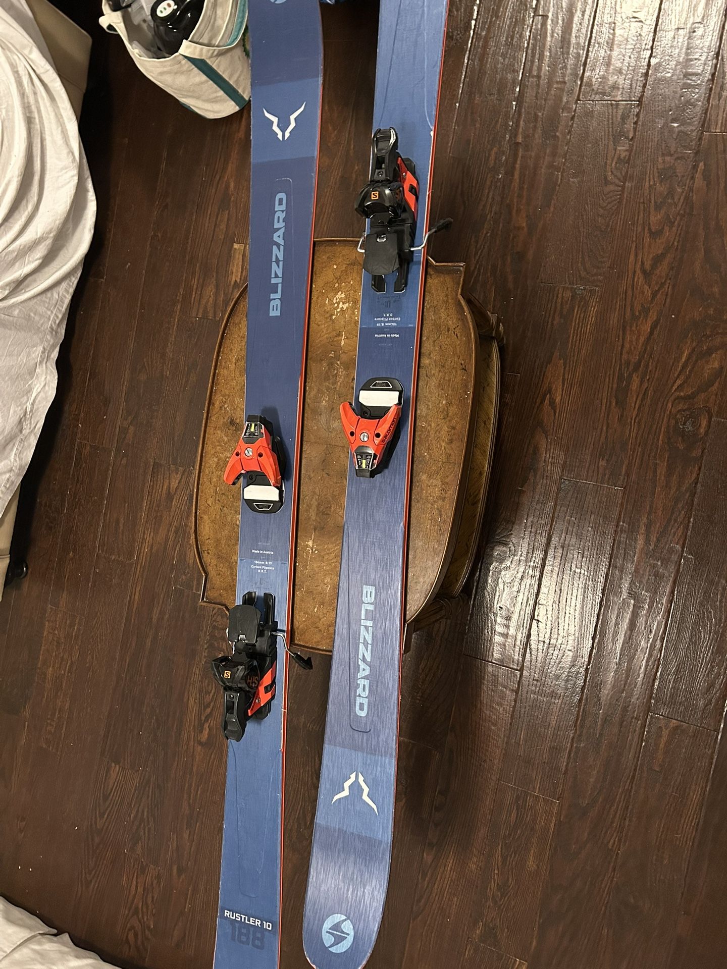 Blizzard RUSTLER 10 Skis with Salomon STH Bindings