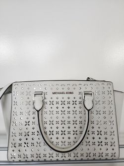 Michael Kors Medium Selma Satchel Bag