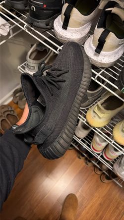 Yeezy (Onyx) 350 V2 (Size 12)