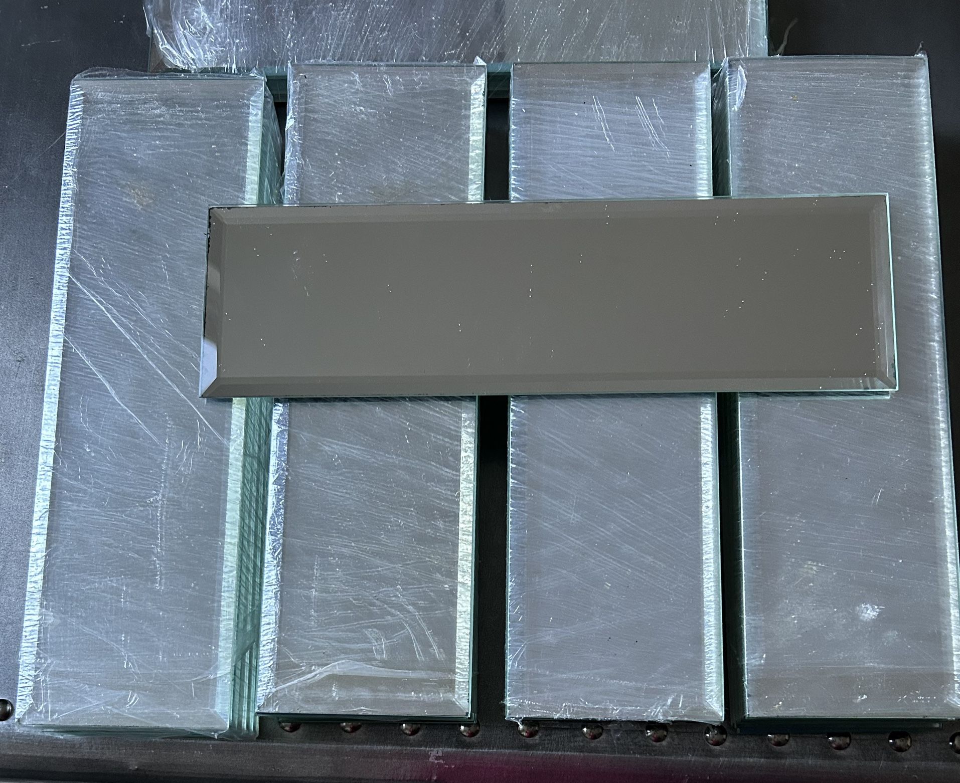Mirror/glass subway backsplash tiles