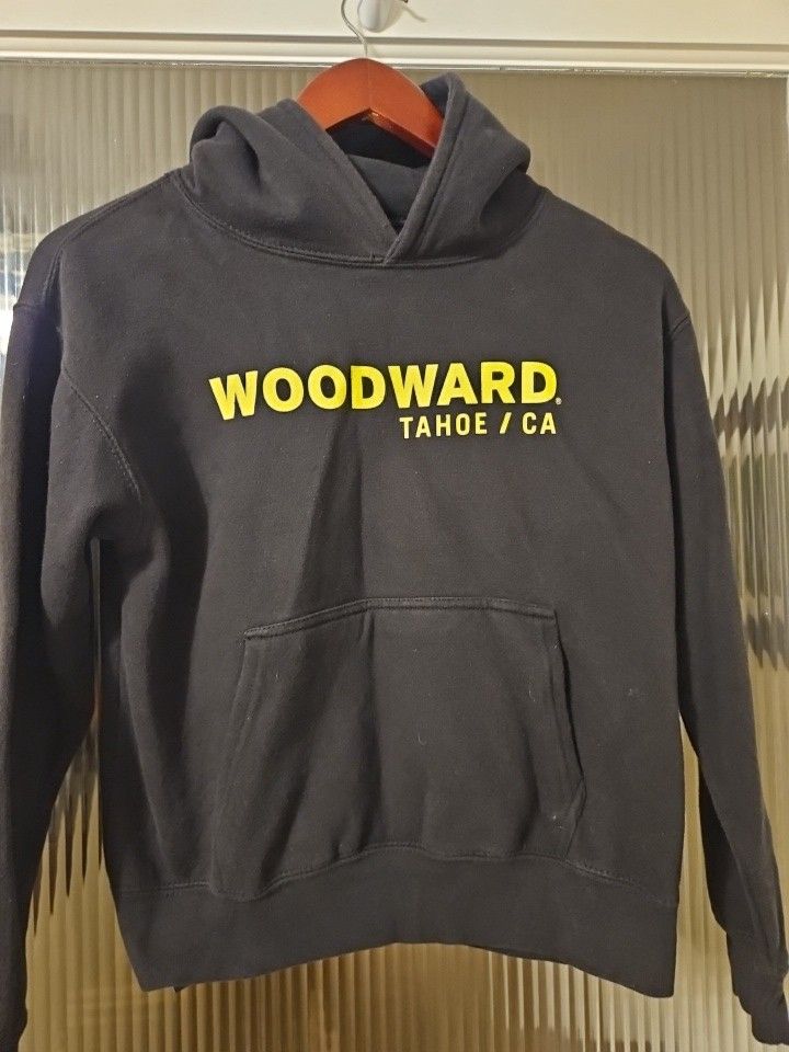 Woodward Sweater Hoodie Youth Medium