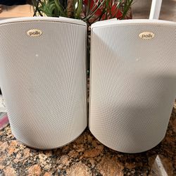 2 Patio Speakers 
