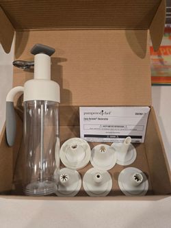 Pampered Chef Easy Accent Decorator