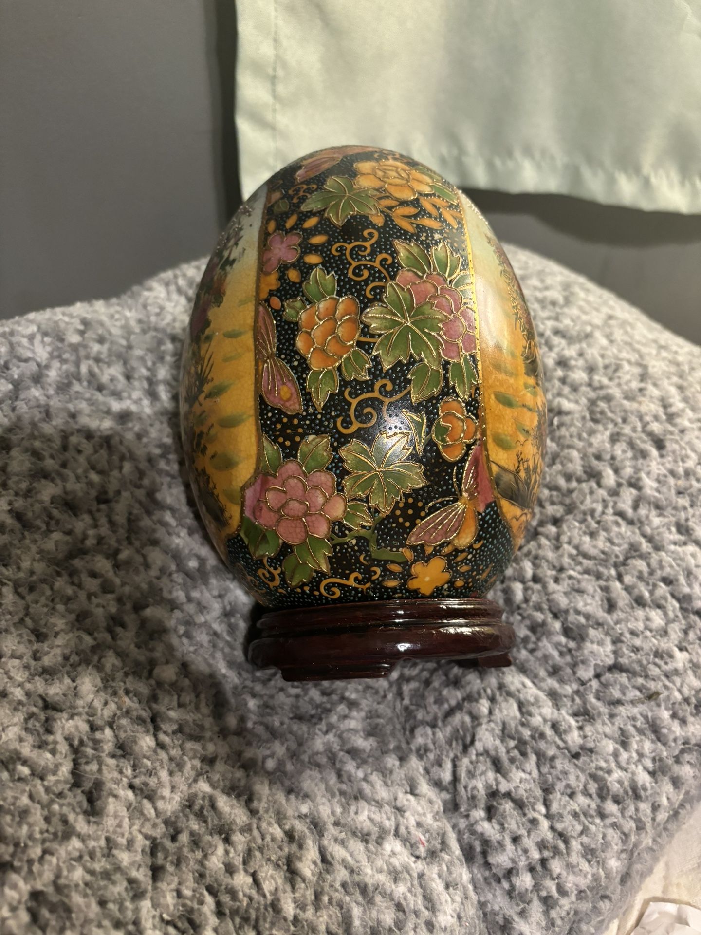 Porcelain Japanese Egg Cats