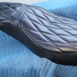 Custom Diamond Stitch HARLEY DAVIDSON Seat Fits 2008-2015 Electra Glide, Road Glide,etc. Low Extra Pad For Long Ride.
