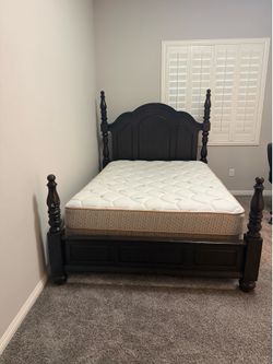 Queen size bed
