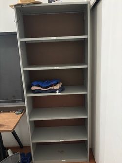 Free metal cabinet