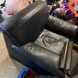 2 Blue Chairs